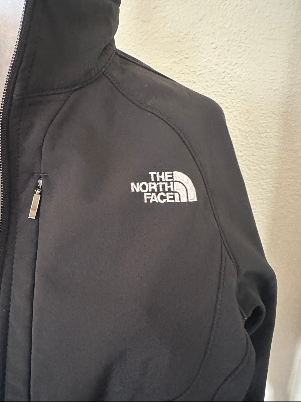 The North Face Apex Bionic Softshell Jacket - Picture 3 of 8